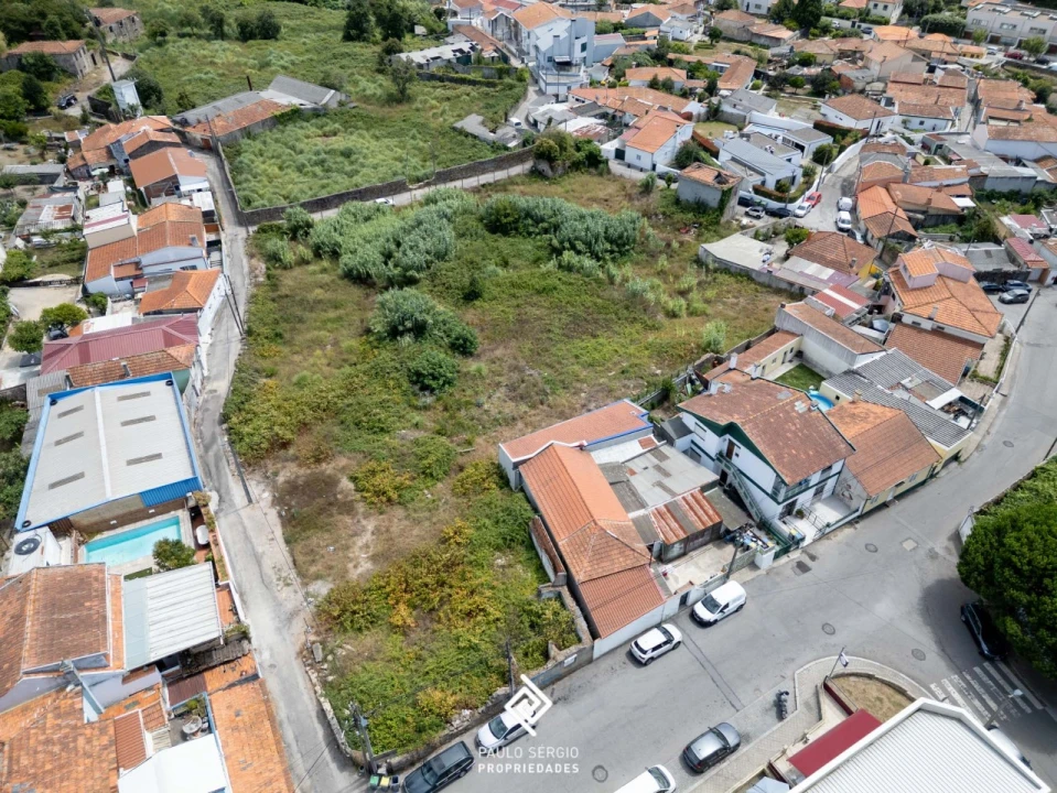 Terreno para Venda em Mafamude e Vilar do Paraíso Foto 2