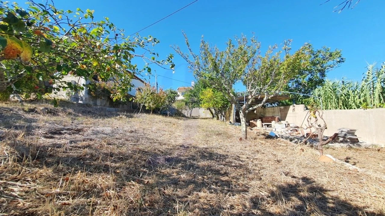 Terreno para Venda em Cacém e São Marcos Foto 3
