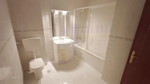 Apartamento T2 para Venda em Algueirão-Mem Martins