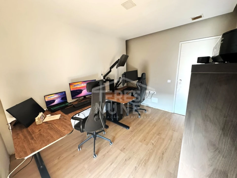 Apartamento T4 para Venda em Santiago do Cacém, Santa Cruz e São Bartolomeu da Serra Foto 12
