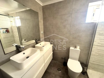 Apartamento T4 para Venda em Santiago do Cacém, Santa Cruz e São Bartolomeu da Serra