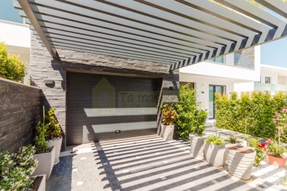 Moradia T4 para Venda em Almancil