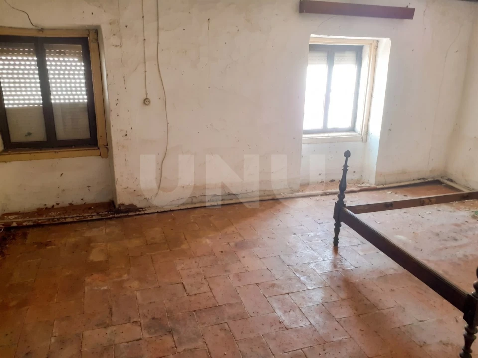 Moradia T2 para Venda em Barbacena e Vila Fernando Foto 2