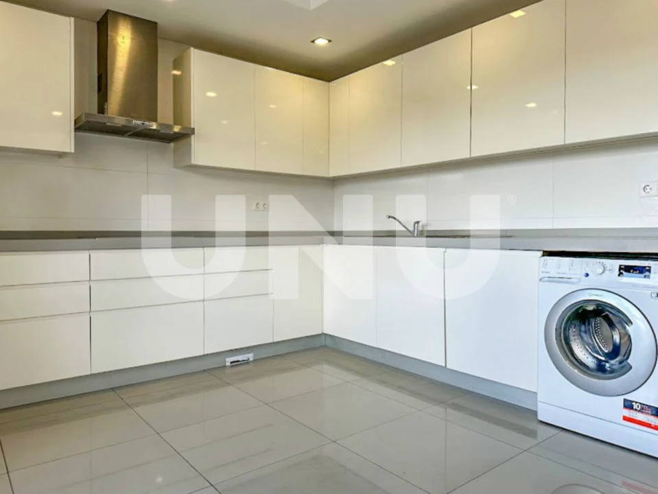Apartamento T3 para Arrendamento em Covilhã e Canhoso Foto 3