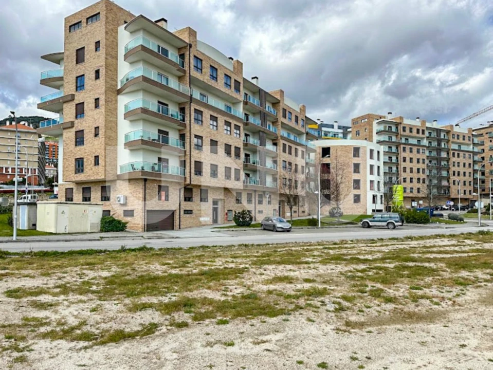 Apartamento T3 para Arrendamento em Covilhã e Canhoso Foto 21