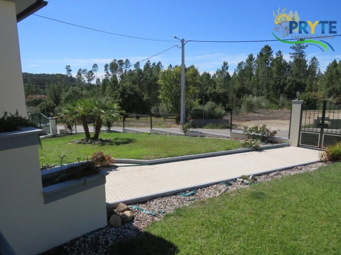 Moradia T3 para Venda em Sertã Foto 54