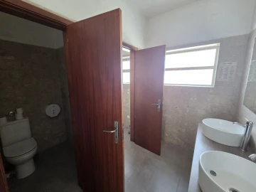 Armazém para Arrendamento em Ílhavo (São Salvador)