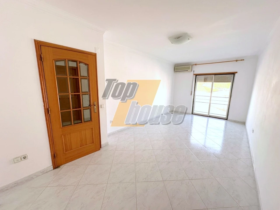 Apartamento T1 para Arrendamento em Caparica e Trafaria Foto 1