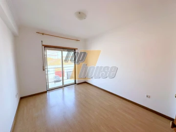 Apartamento T1 para Arrendamento em Caparica e Trafaria