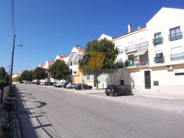 Apartamento T1 para Arrendamento em Caparica e Trafaria
