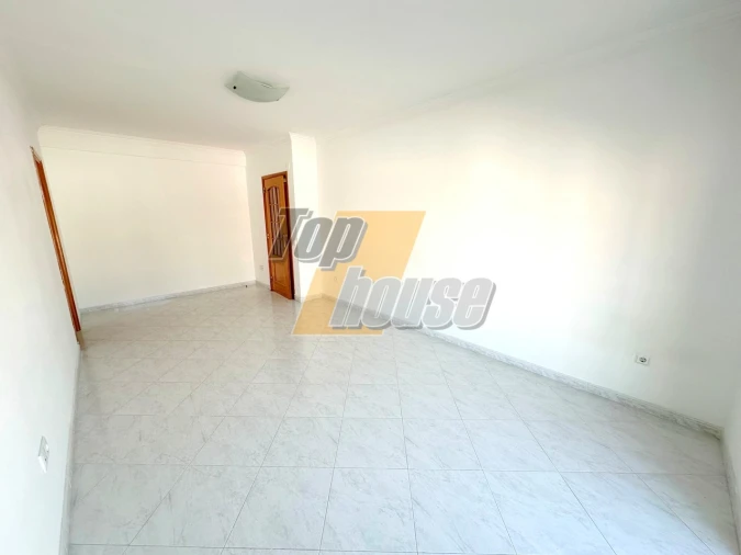 Apartamento T1 para Arrendamento em Caparica e Trafaria Foto 2