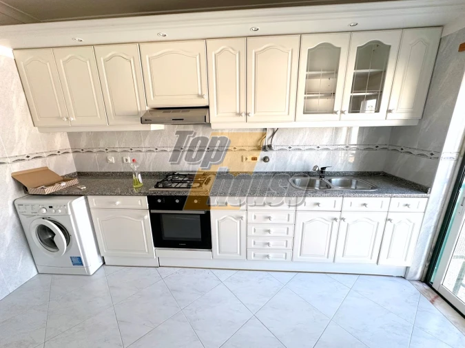 Apartamento T1 para Arrendamento em Caparica e Trafaria Foto 5