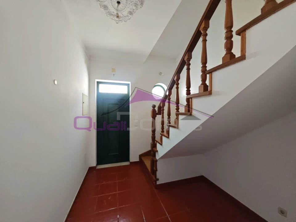 Moradia T4 para Venda em Olaia e Paço Foto 8