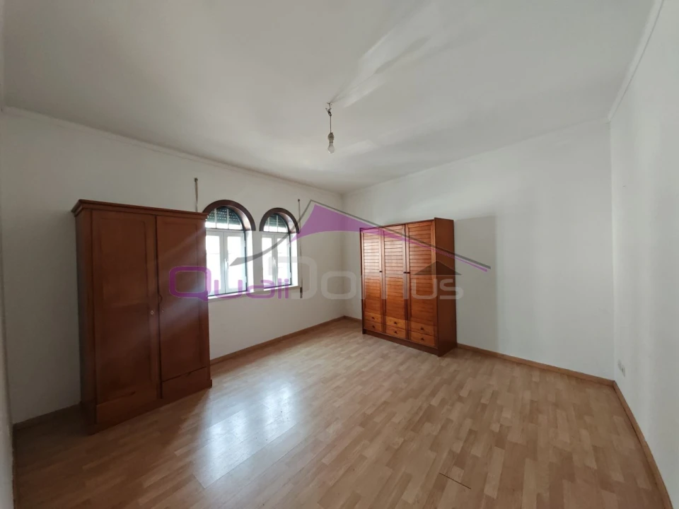 Moradia T4 para Venda em Olaia e Paço Foto 10