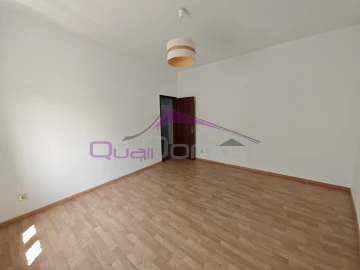 Moradia T4 para Venda em Olaia e Paço