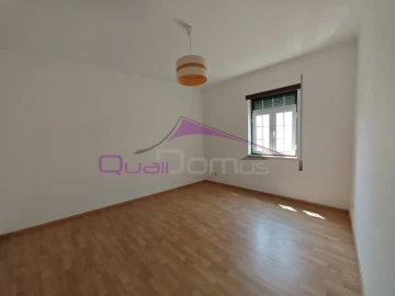 Moradia T4 para Venda em Olaia e Paço