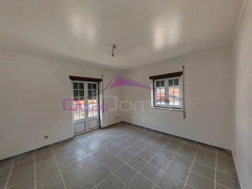 Moradia T4 para Venda em Olaia e Paço