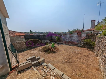 Moradia T4 para Venda em Olaia e Paço