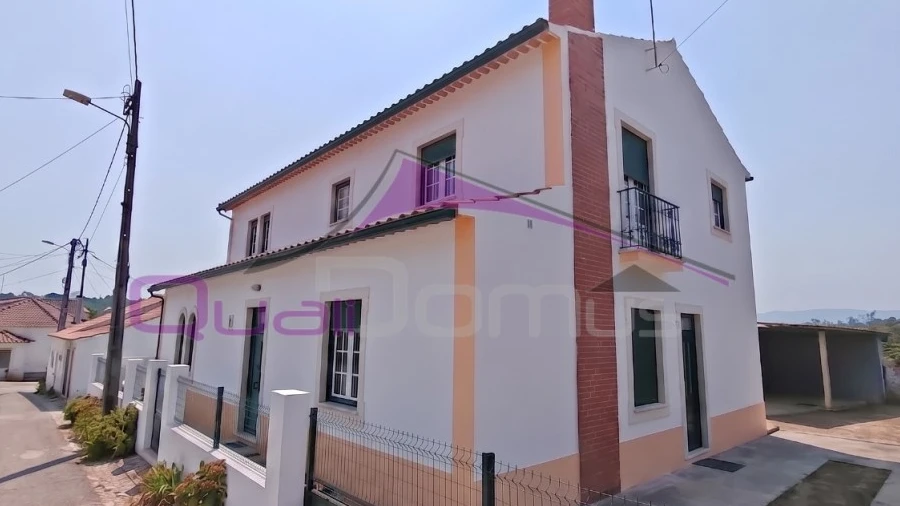 Moradia T4 para Venda em Olaia e Paço