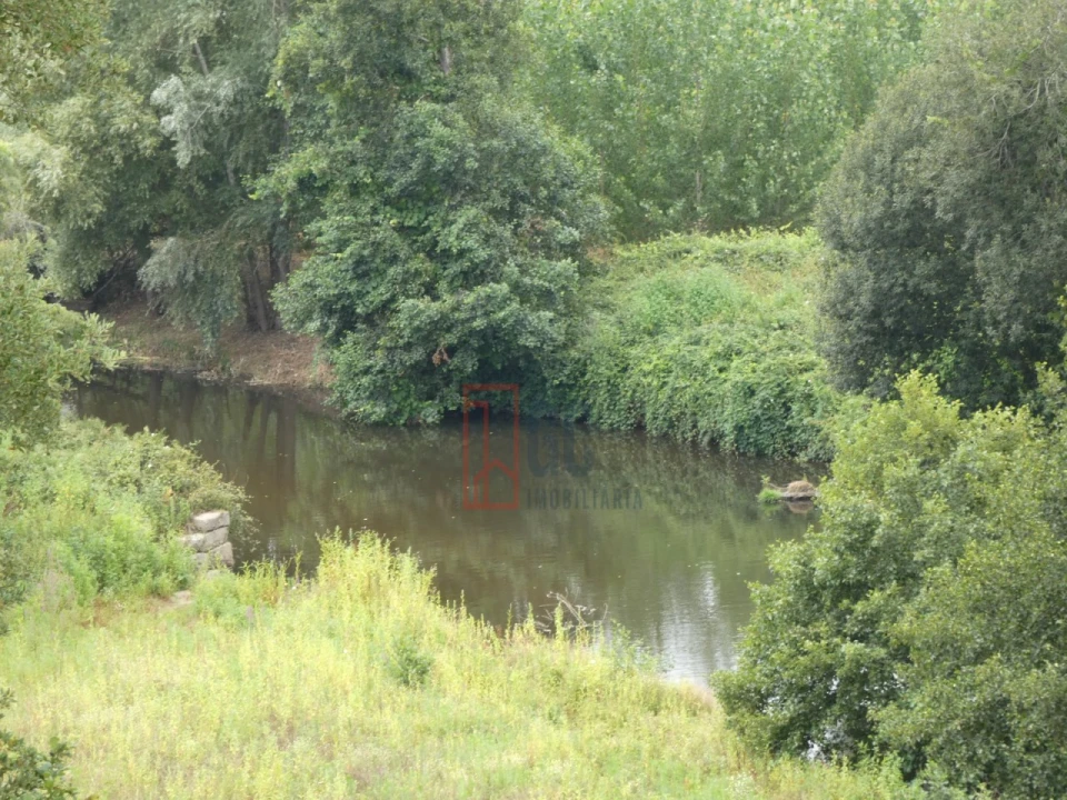 Quinta T2 para Venda em Sobreira Foto 1