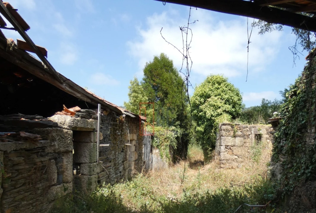 Quinta T2 para Venda em Sobreira Foto 10