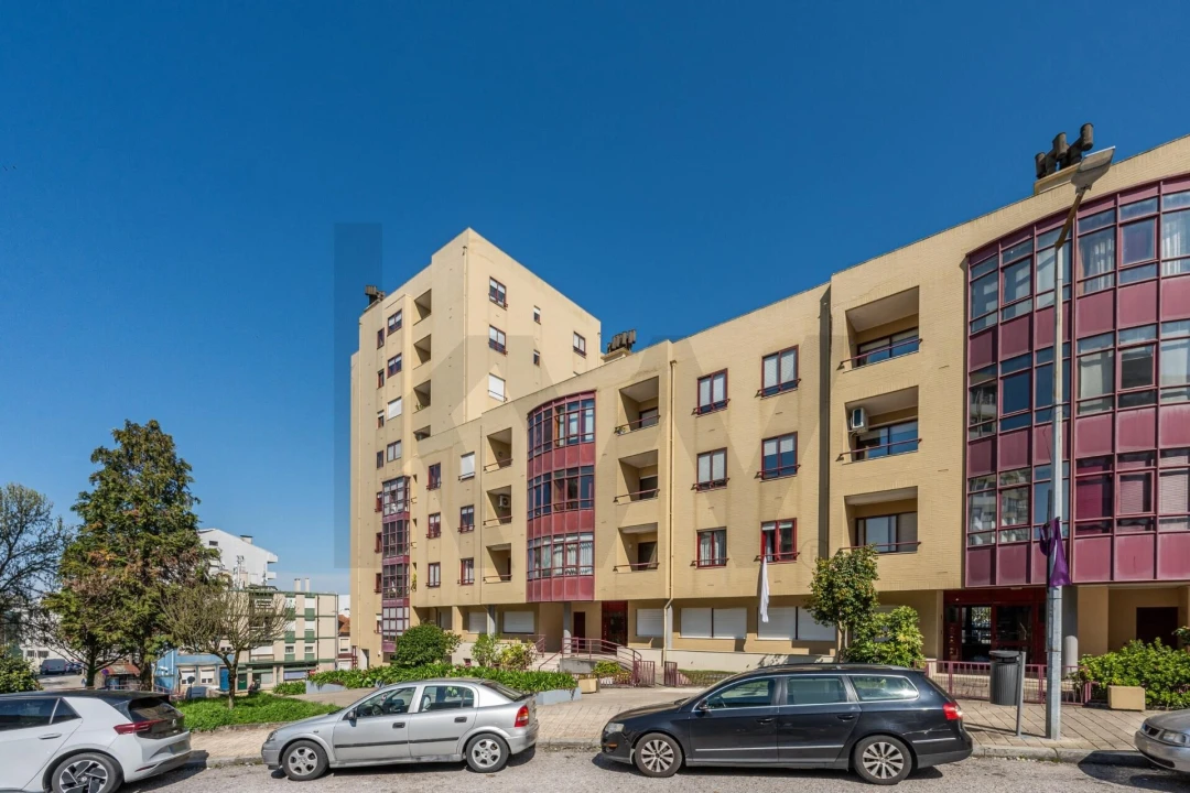 Apartamento T3 para Venda em Paranhos Foto 5