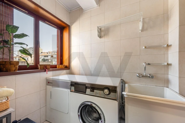 Apartamento T3 para Venda em Paranhos Foto 13