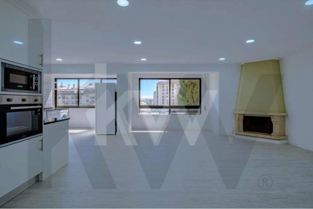 Apartamento T2 para Arrendamento em Oeiras e São Julião da Barra, Paço de Arcos e Caxias Foto 1