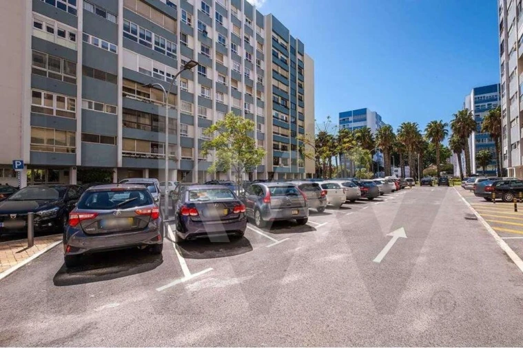 Apartamento T2 para Arrendamento em Oeiras e São Julião da Barra, Paço de Arcos e Caxias Foto 27