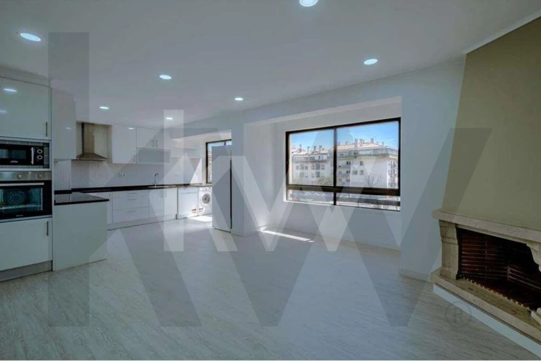 Apartamento T2 para Arrendamento em Oeiras e São Julião da Barra, Paço de Arcos e Caxias Foto 2