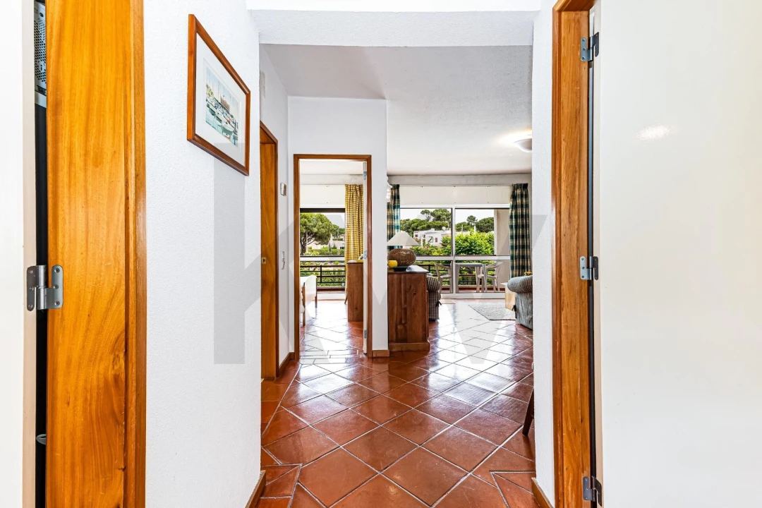 Apartamento T2 para Venda em Quarteira Foto 5