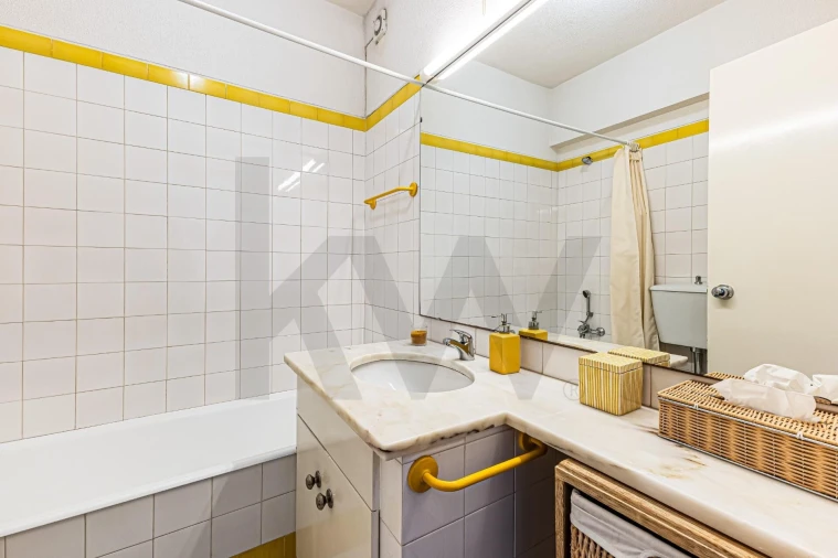 Apartamento T2 para Venda em Quarteira Foto 16