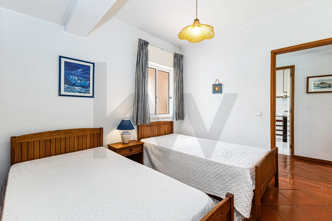 Apartamento T2 para Venda em Quarteira Foto 7