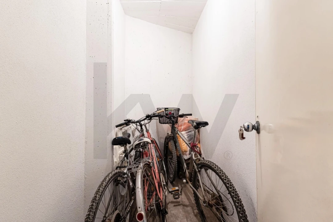 Apartamento T2 para Venda em Quarteira Foto 25