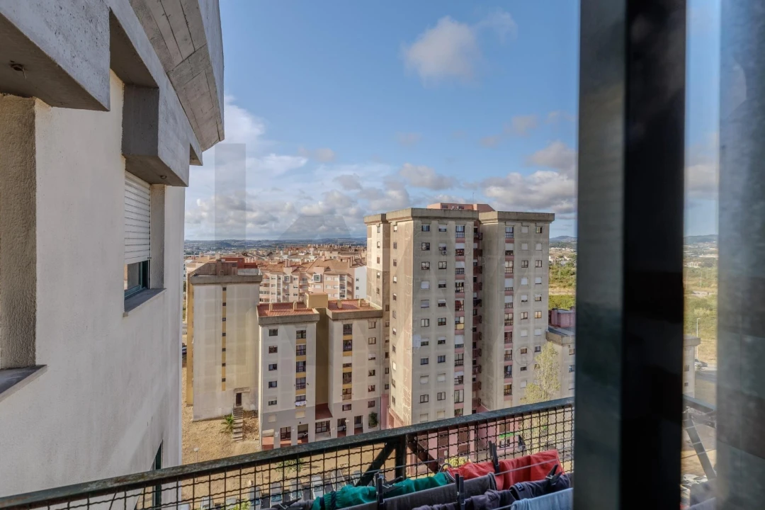 Apartamento T3 para Venda em Algueirão-Mem Martins Foto 3