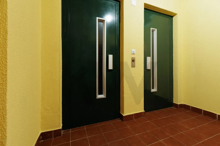 Apartamento T3 para Venda em Algueirão-Mem Martins Foto 24