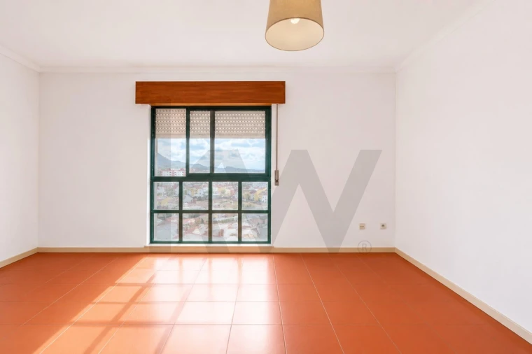 Apartamento T3 para Venda em Algueirão-Mem Martins Foto 14
