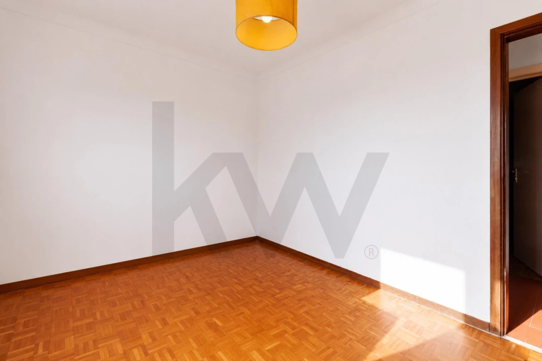 Apartamento T3 para Venda em Algueirão-Mem Martins Foto 11