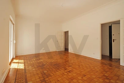 Apartamento T4 para Arrendamento em Carcavelos e Parede