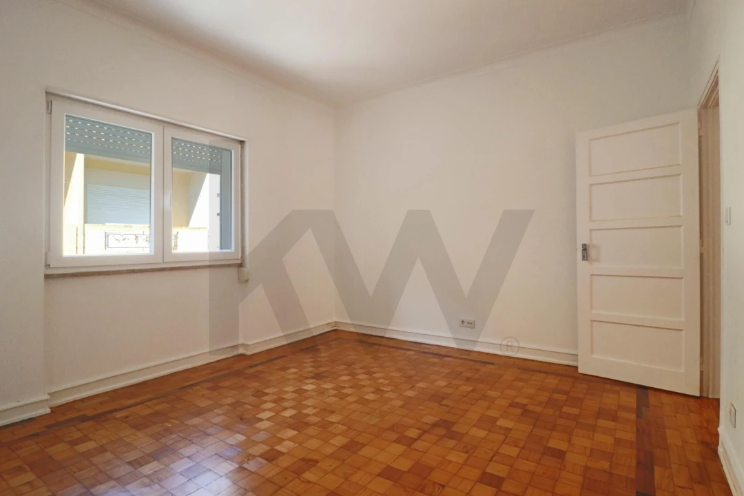 Apartamento T4 para Arrendamento em Carcavelos e Parede Foto 7