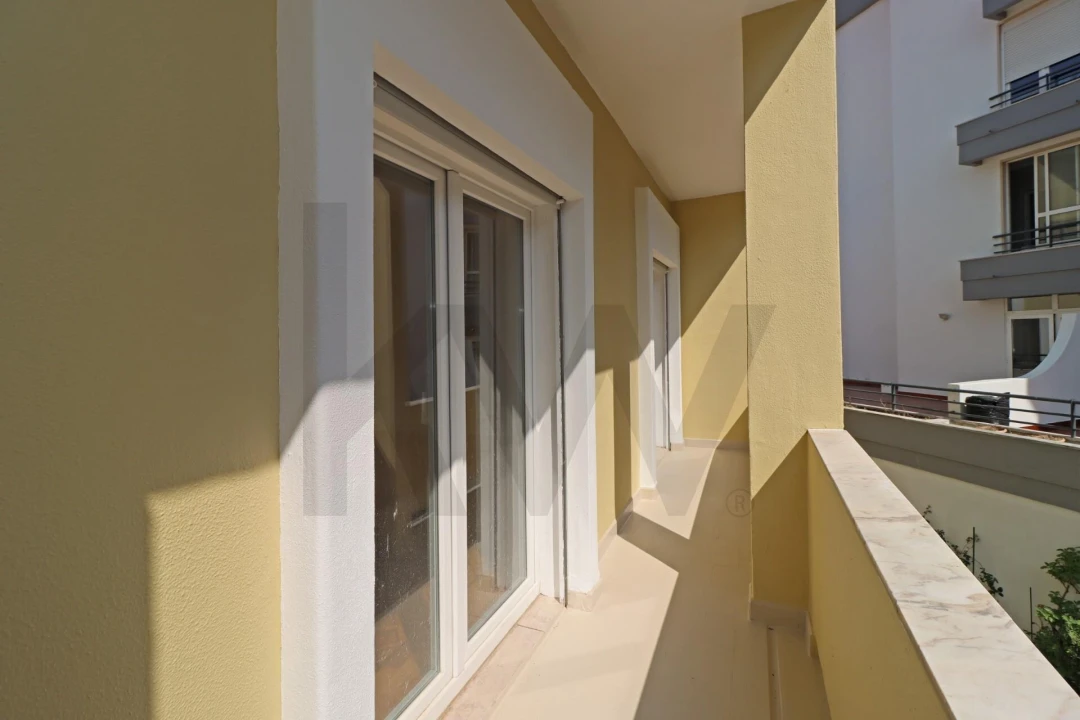 Apartamento T4 para Arrendamento em Carcavelos e Parede Foto 12