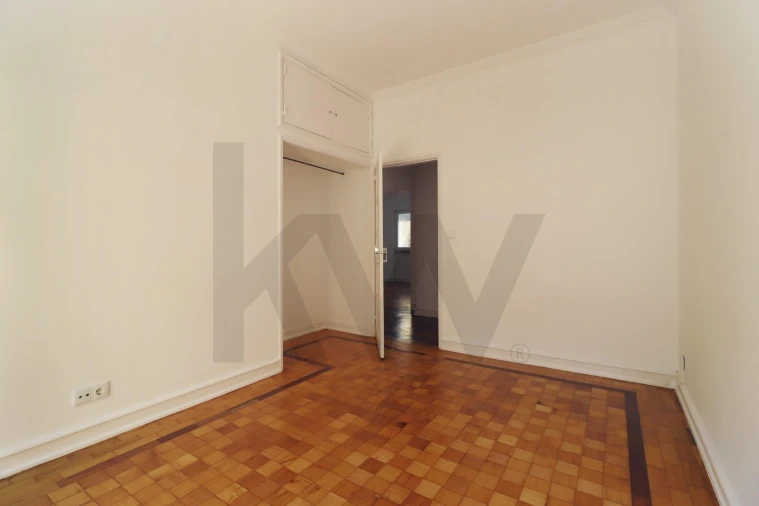 Apartamento T4 para Arrendamento em Carcavelos e Parede Foto 8