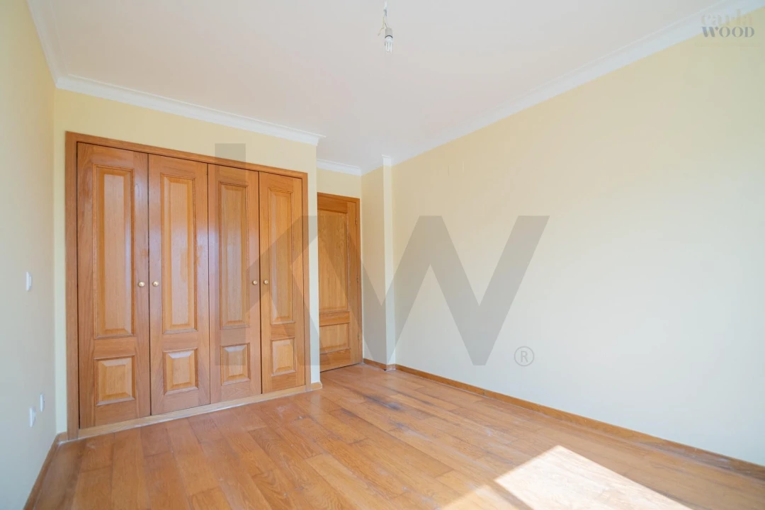 Apartamento T1 para Venda em Portimão Foto 16