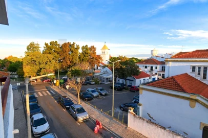 Apartamento T3 para Arrendamento em Benavente