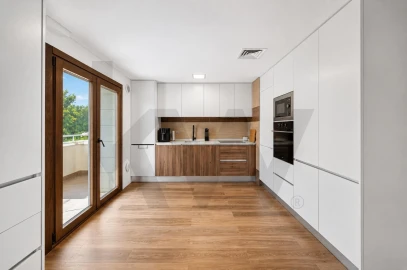 Apartamento T3 para Venda em Mina de Água