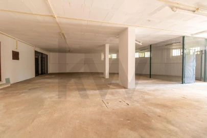 Garagem para Venda em Cascais e Estoril