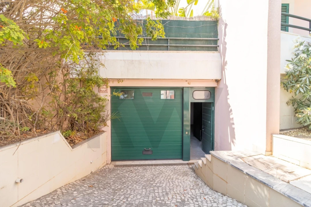 Garagem para Venda em Cascais e Estoril Foto 1