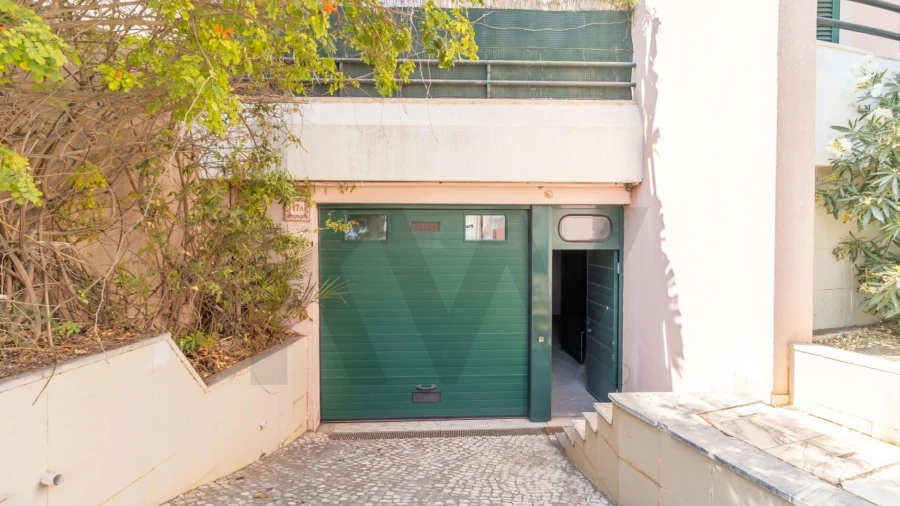 Garagem para Venda em Cascais e Estoril