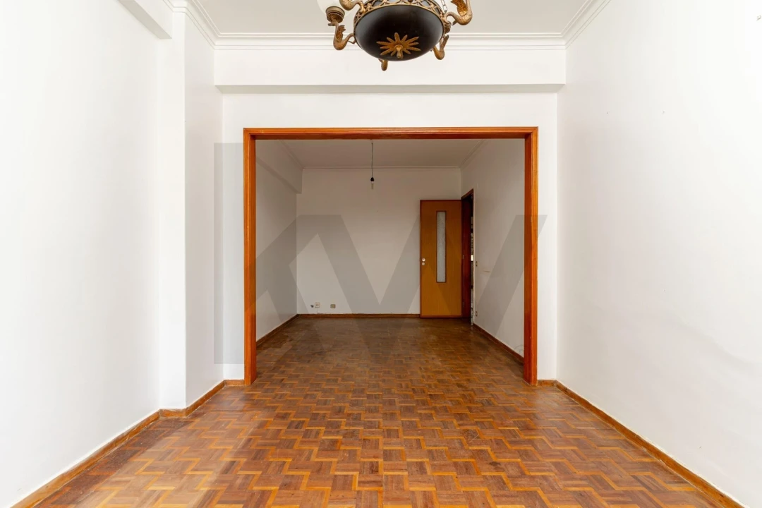 Apartamento T4 para Venda em Almada, Cova da Piedade, Pragal e Cacilhas Foto 5