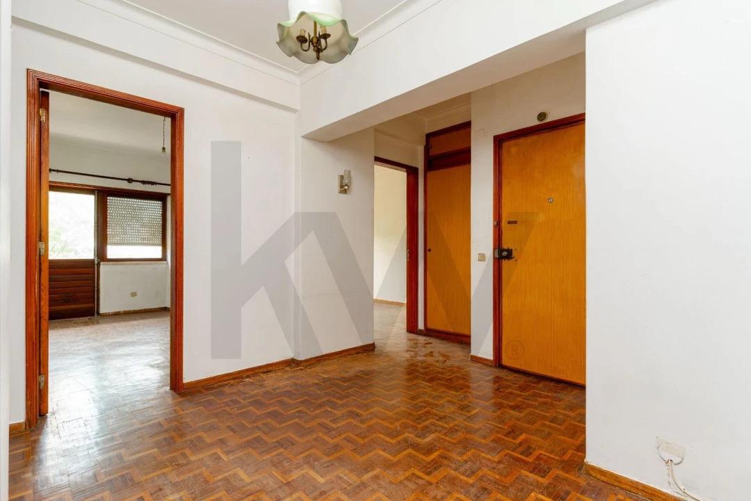 Apartamento T4 para Venda em Almada, Cova da Piedade, Pragal e Cacilhas Foto 3